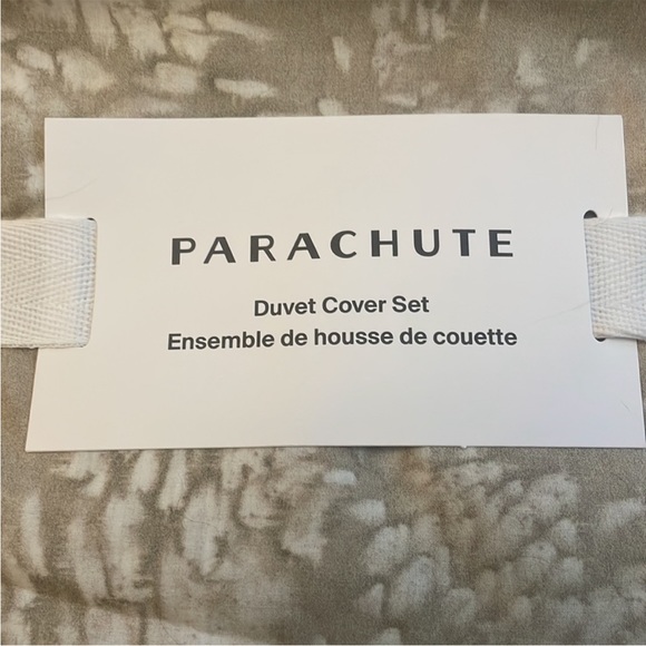Parachute Percale Cotton Duvet Cover Set in Meadow Bone Print King/Cal King - Picture 5 of 6